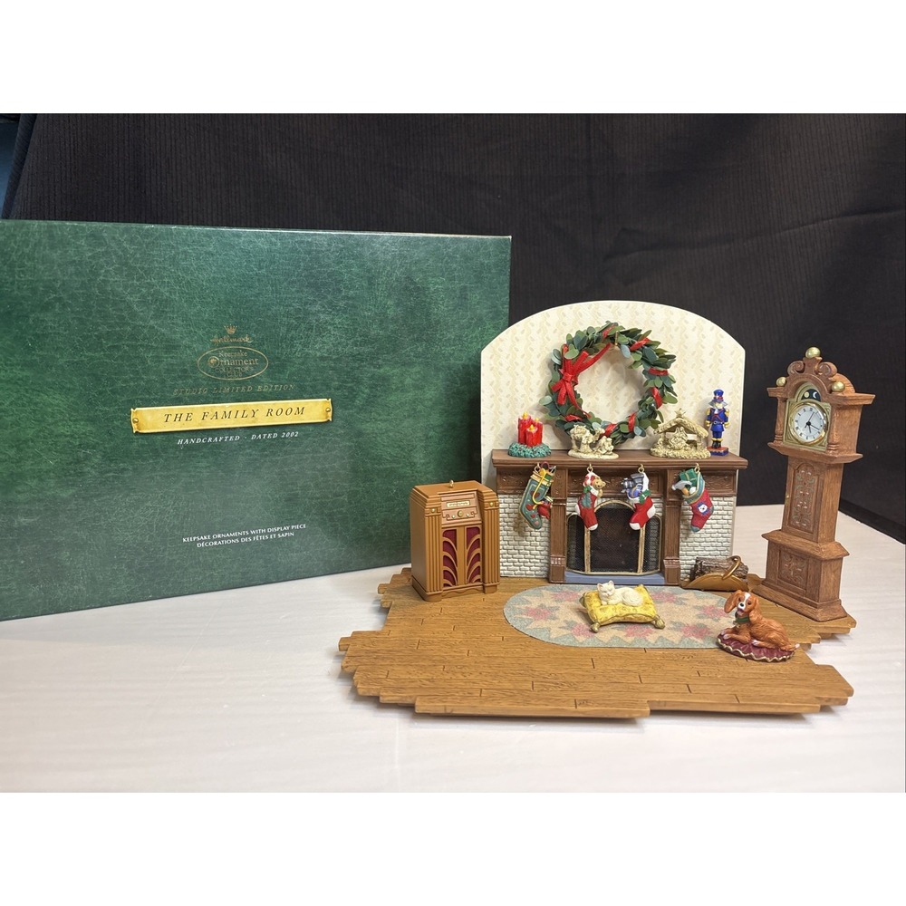 Hallmark Keepsake Studio Limited Edition The Family Room 2002 Christmas Figurine